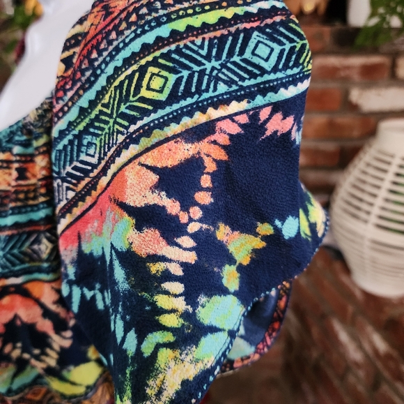 Aqua Multicolor Pattern Flutter Sleeve Maxi Sundress - Picture 4 of 11